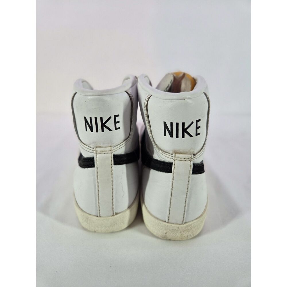 Nike Blazer Mid ’77 Vintage CZ1055-100 Women’s Size 9 White Black Used - Picture 3 of 7